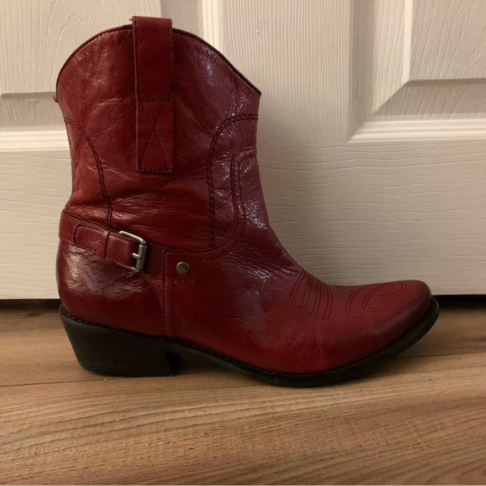 Beautiful red cowboy boots
